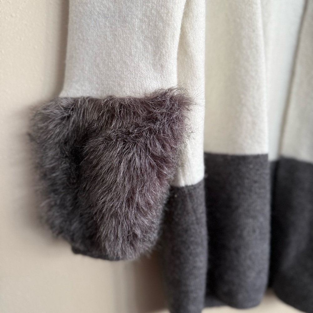 Coco + Carmen Gray Colorblock Cardigan Faux Fur Sleeve S/M - Picture 4 of 11